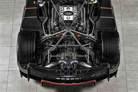 pagani huayra suspension.